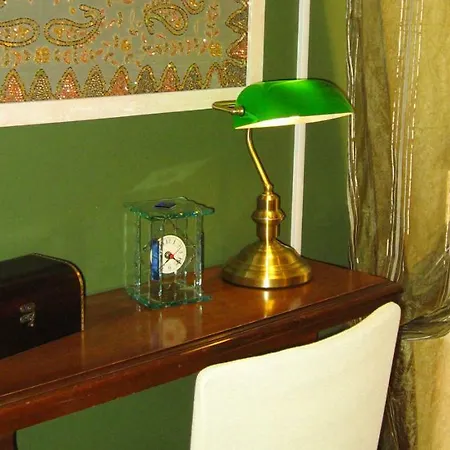 Bed and Breakfast Via Roma 3*