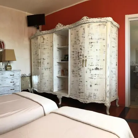 Via Roma Bed and Breakfast